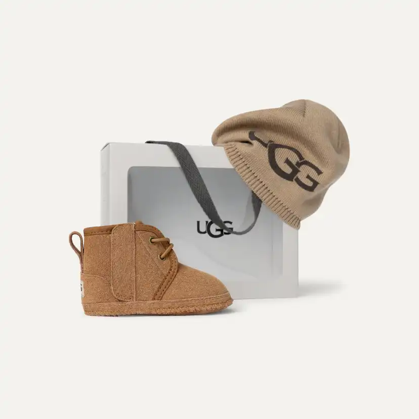 Neumel et bonnet UGG