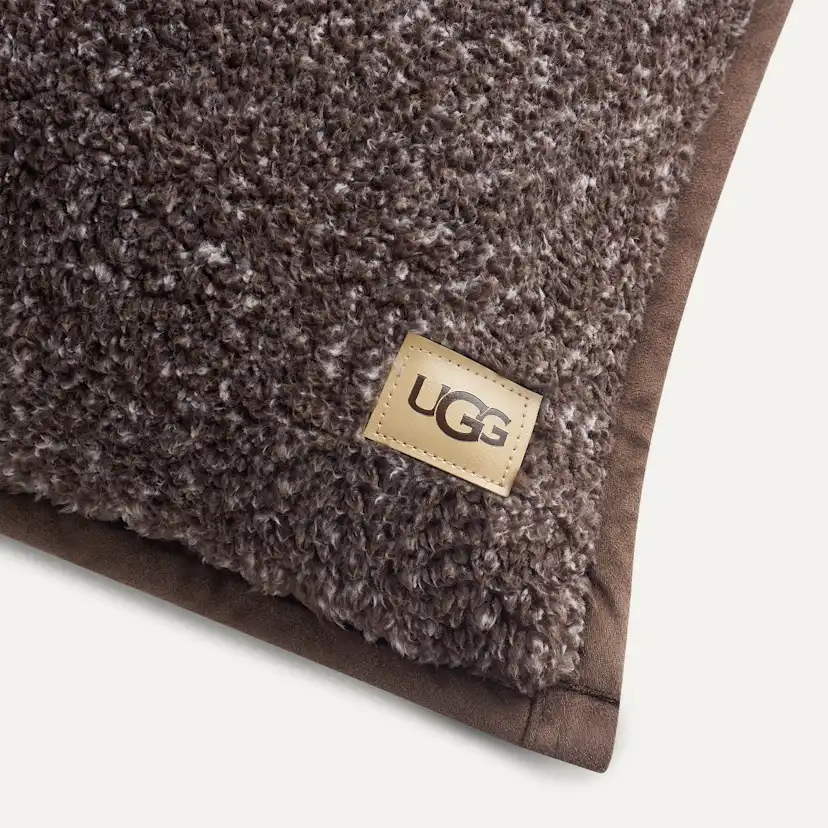 Classic UGGfluff Pillow 2 Pack