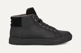 UGG ブラックレザー スニーカー　27.0 UGG ブラックレザー スニーカー メンズ 靴 27cm - メルカリ