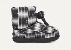 Classic Maxi Wavelength Short Boot | UGG®