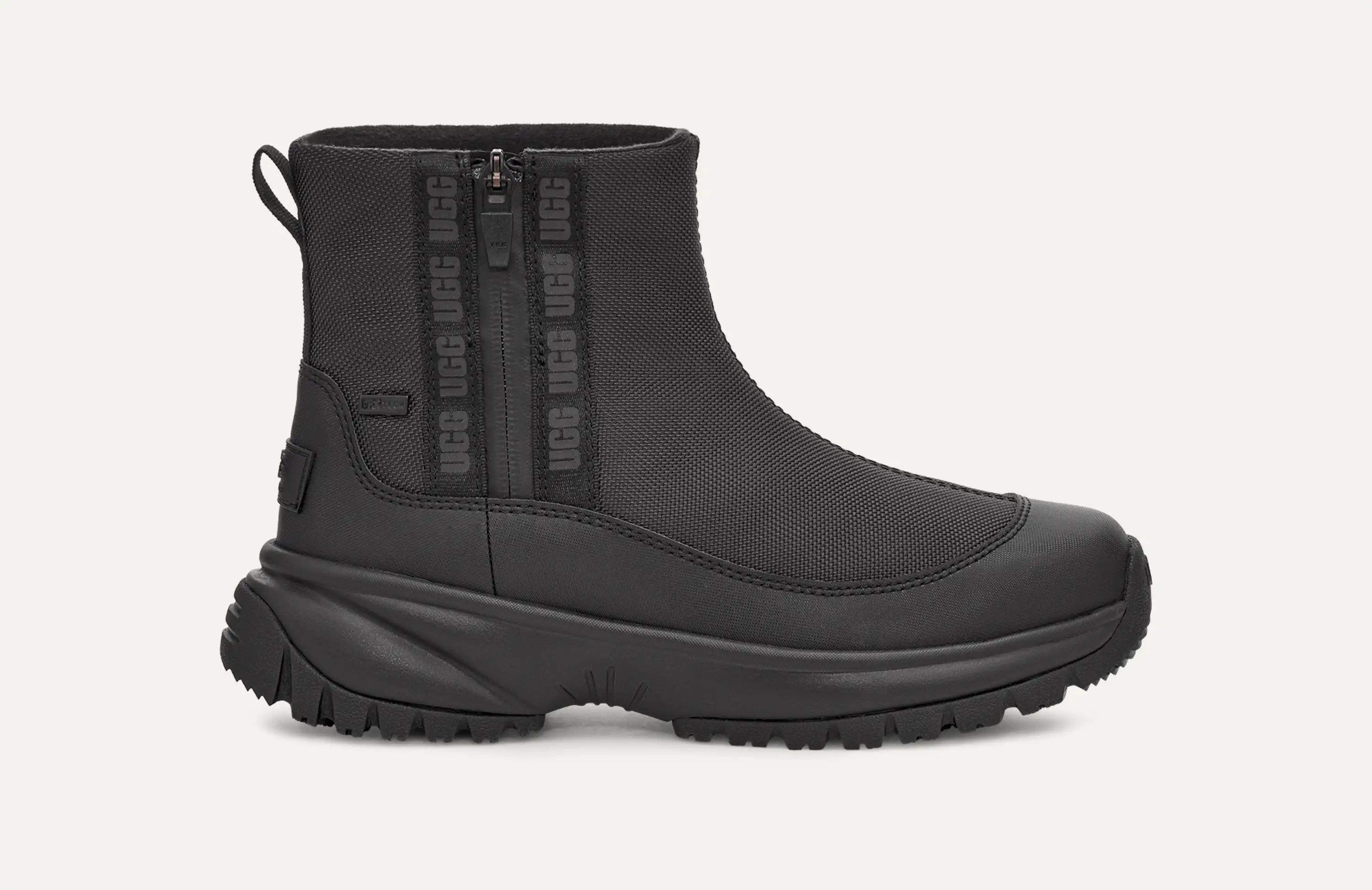 UGG 防水ブーツYose Zip DRY TECH ホワイト UGG 防水ブーツYose Zip DRY TECH ホワイト