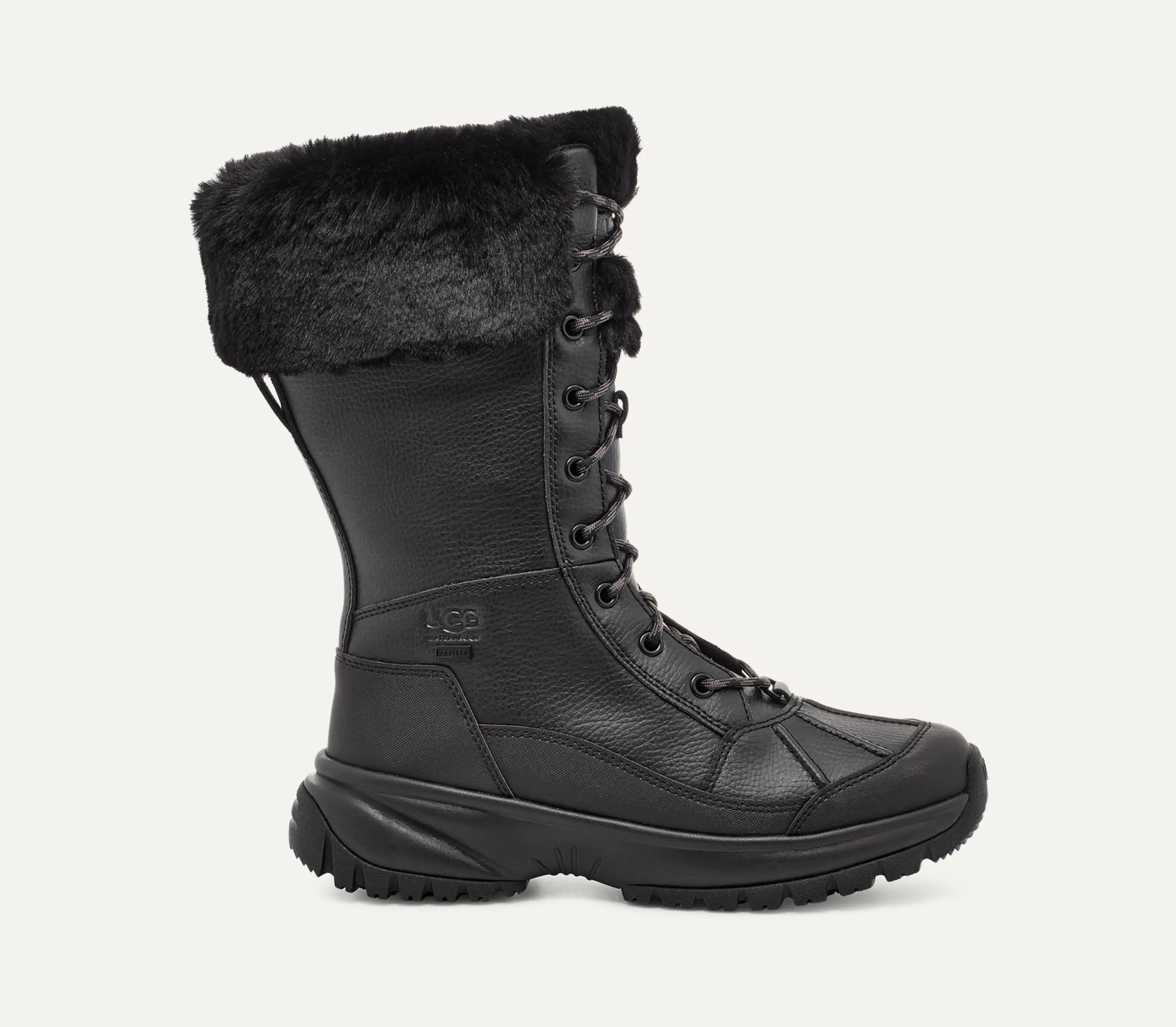 【UGG】Yose Fluff 防水 ウィンターブーツ UGG YOSE FLUFF HIKER BLACK WATERPROOF LEATHER SHORT SNOW