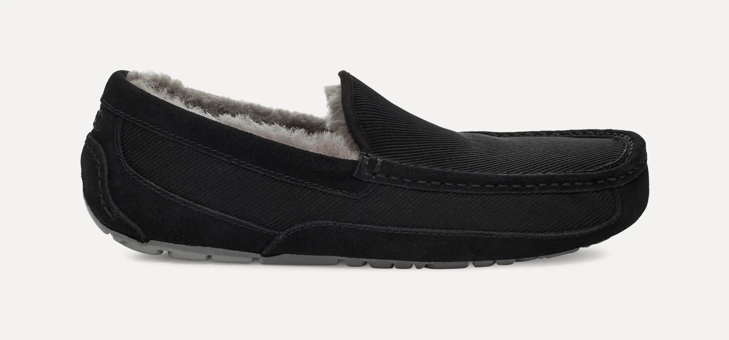 UGG Ascot Men\'s Black Corduroy Loafers - Size 9 UGG Men main image 3
