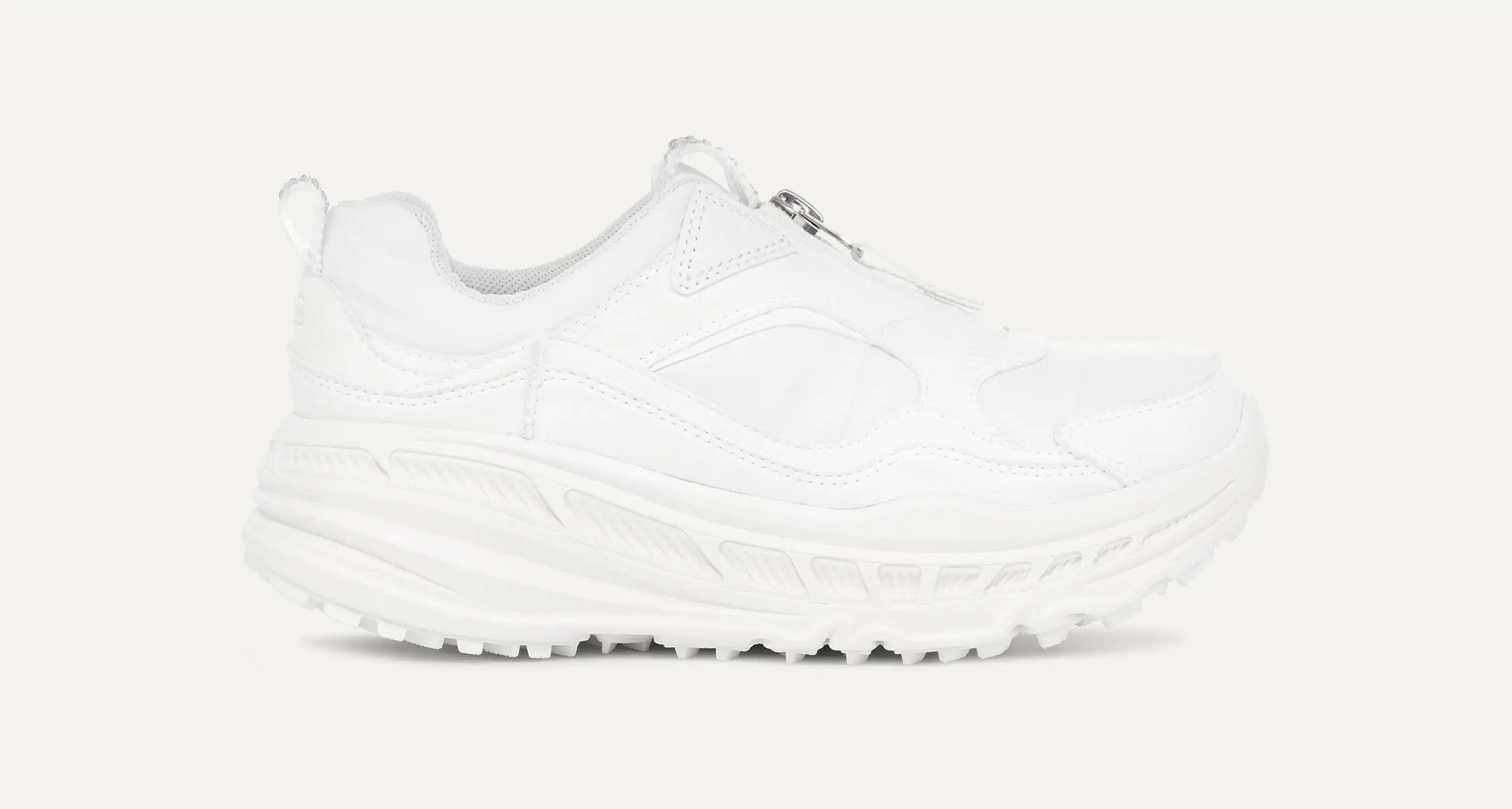 本店は CA805 Zip Sneaker | UGG® 靴