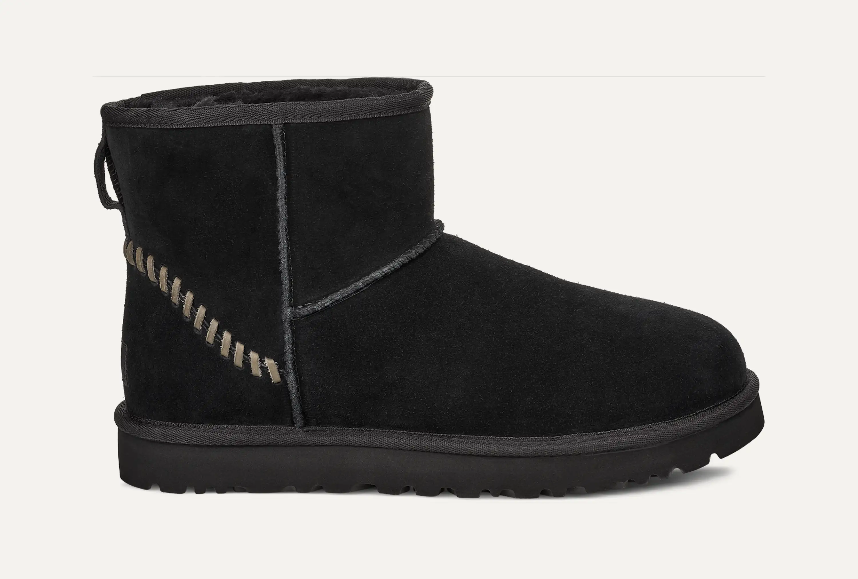 靴 UGG M CLASSIC MINI DECO SUEDE UGG Classic Mini Deco Suede Boot for Men | UGG® UK
