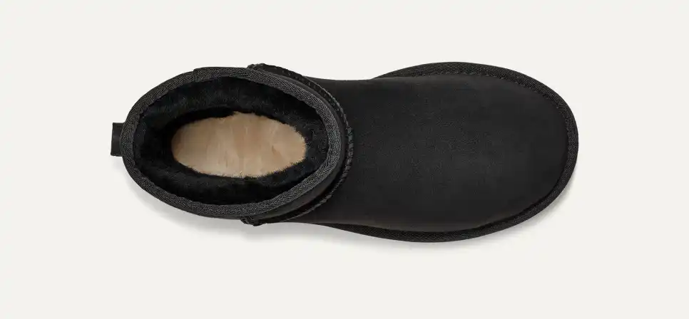 UGG Classic Mini II ブラック UGG Classic Mini II Boots | Shopbop