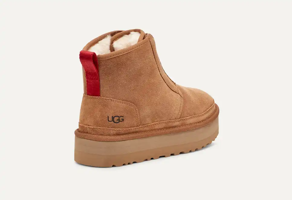 【全商品オープニング価格 特別価格】 Neumel Platform Zip Slipper | UGG® 靴