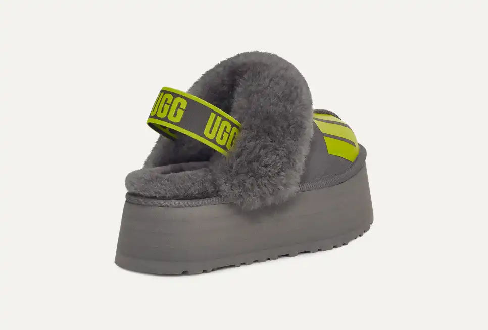 【トラキチ】UGG ロゴ disquette グレー スリッポン UGG Disquette (Charcoal) – Hansen's