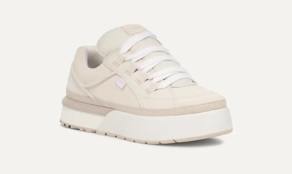 【UGG】All Gender Goldencush LT☆クッション性抜群 スニーカー UGG Goldencush LT White Sneakers - All Gender – MyCozyBoots
