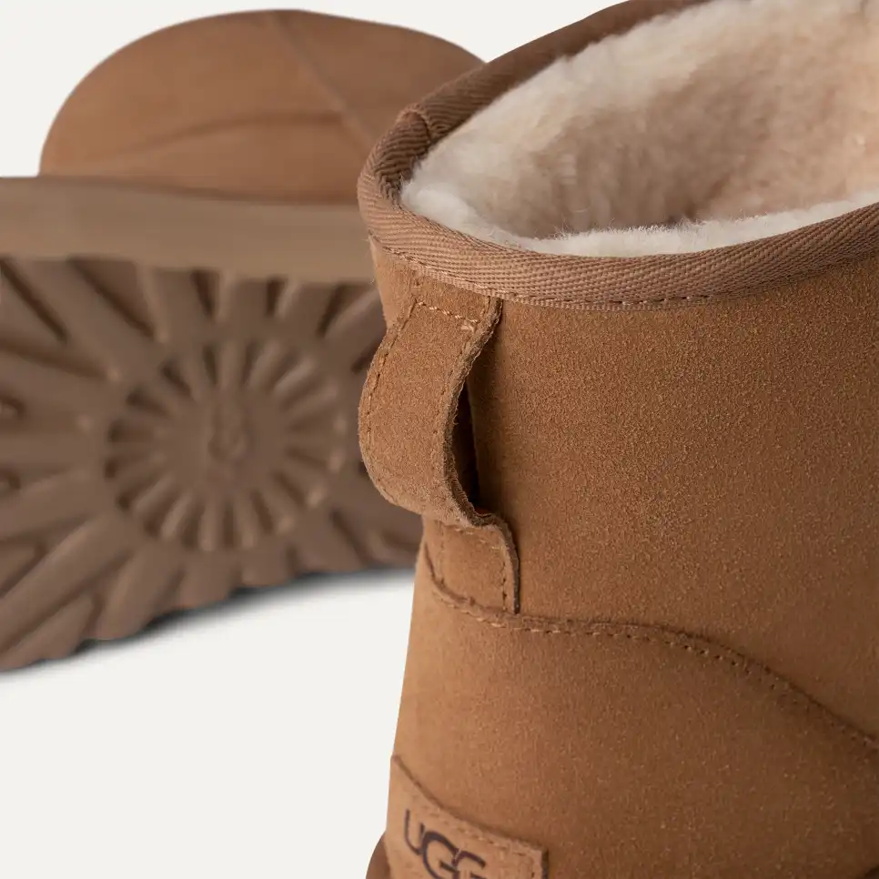 UGG® Classic Mini Platform Boot for Women | UGG® EU