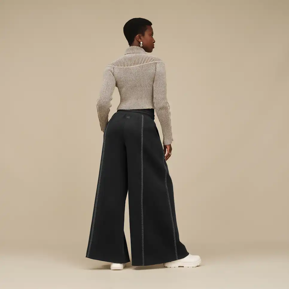 Pantalon classique à jambe large