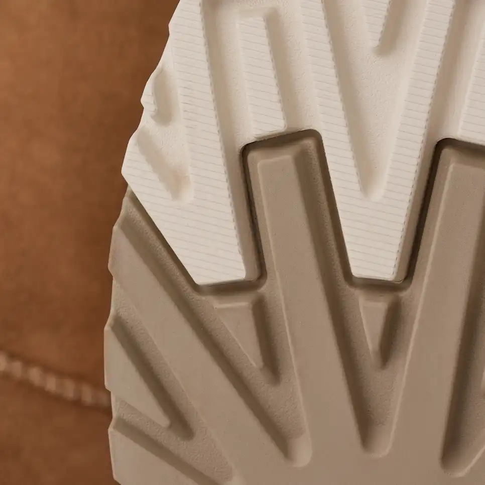 Women's Classic StreetScape