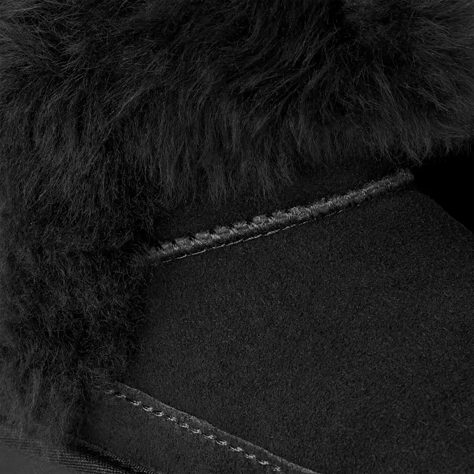 Classic Ultra Mini Chalet