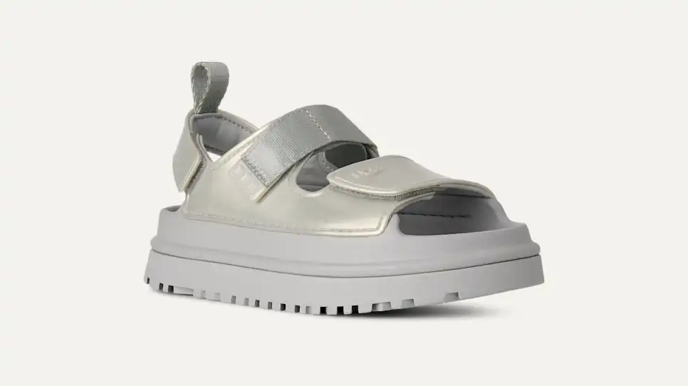 GoldenGlow Glossy Sparkles