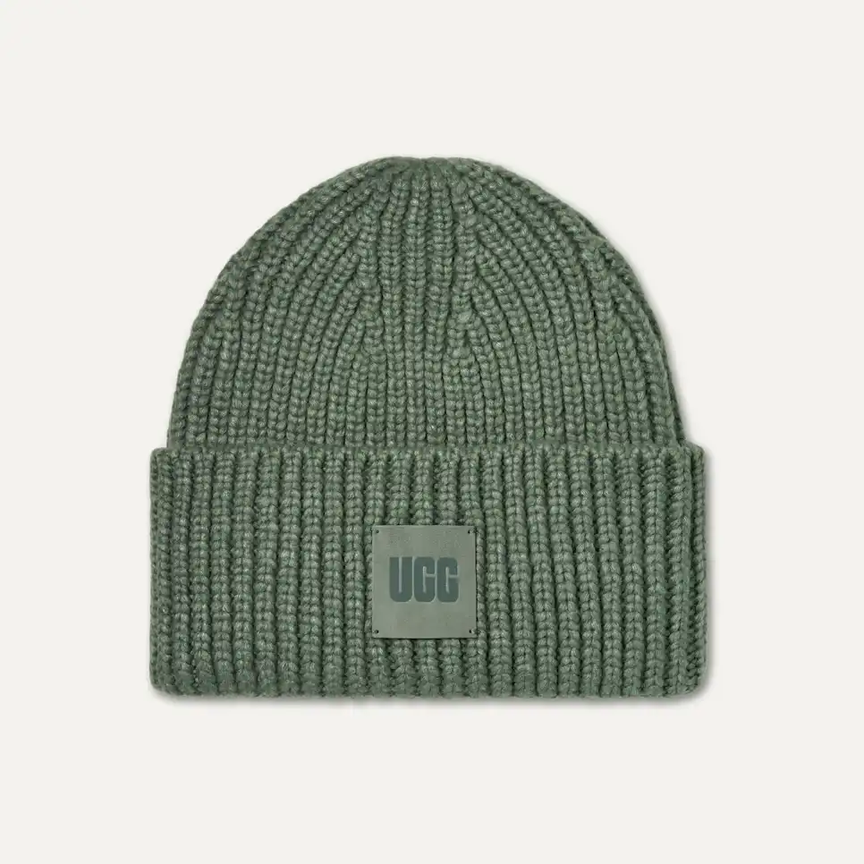 Tuque en tricot côtelé à grosses mailles