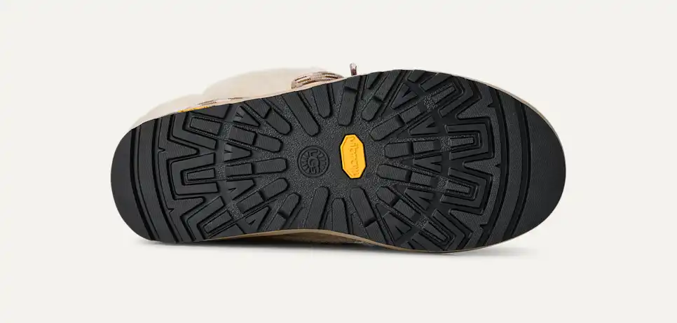 Classic Tread Fluffed Boot