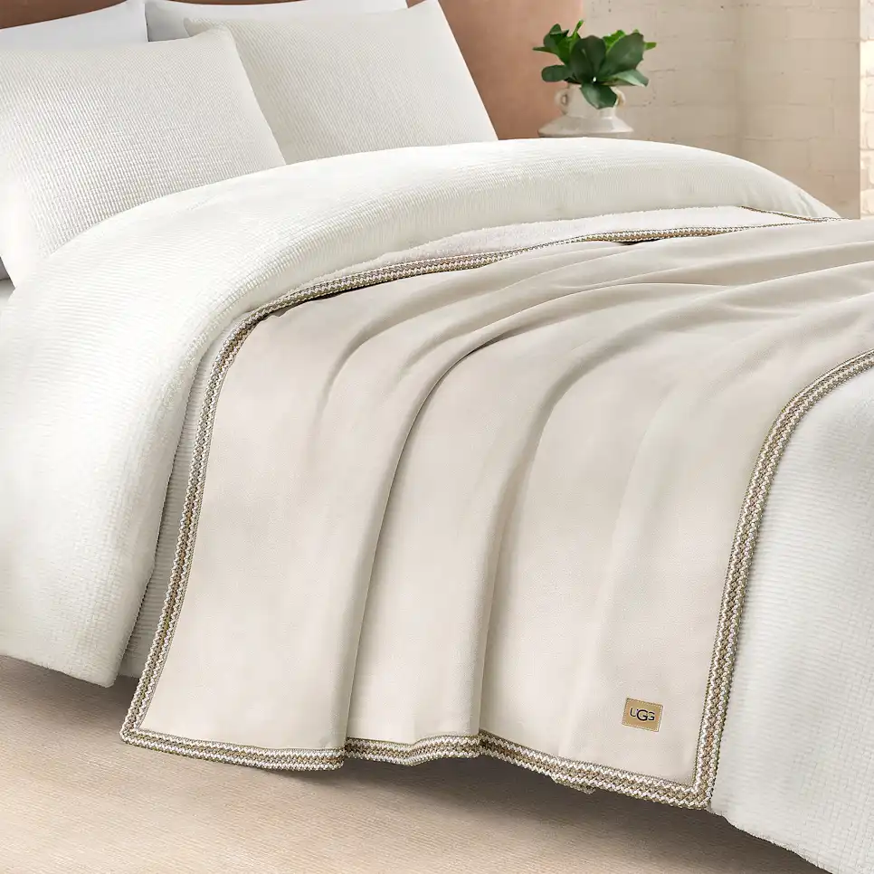Kirkwood UGGbraid Throw 50X70