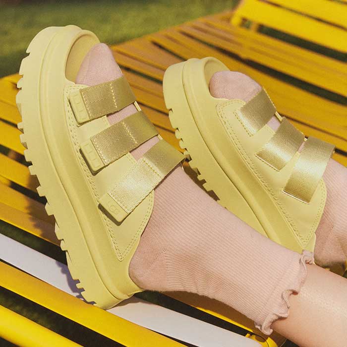 UGG® 公式【 ゴールデングロウ スライド|GoldenGlow Slide UGG® 公式【 ゴールデングロウ スライド|GoldenGlow Slide