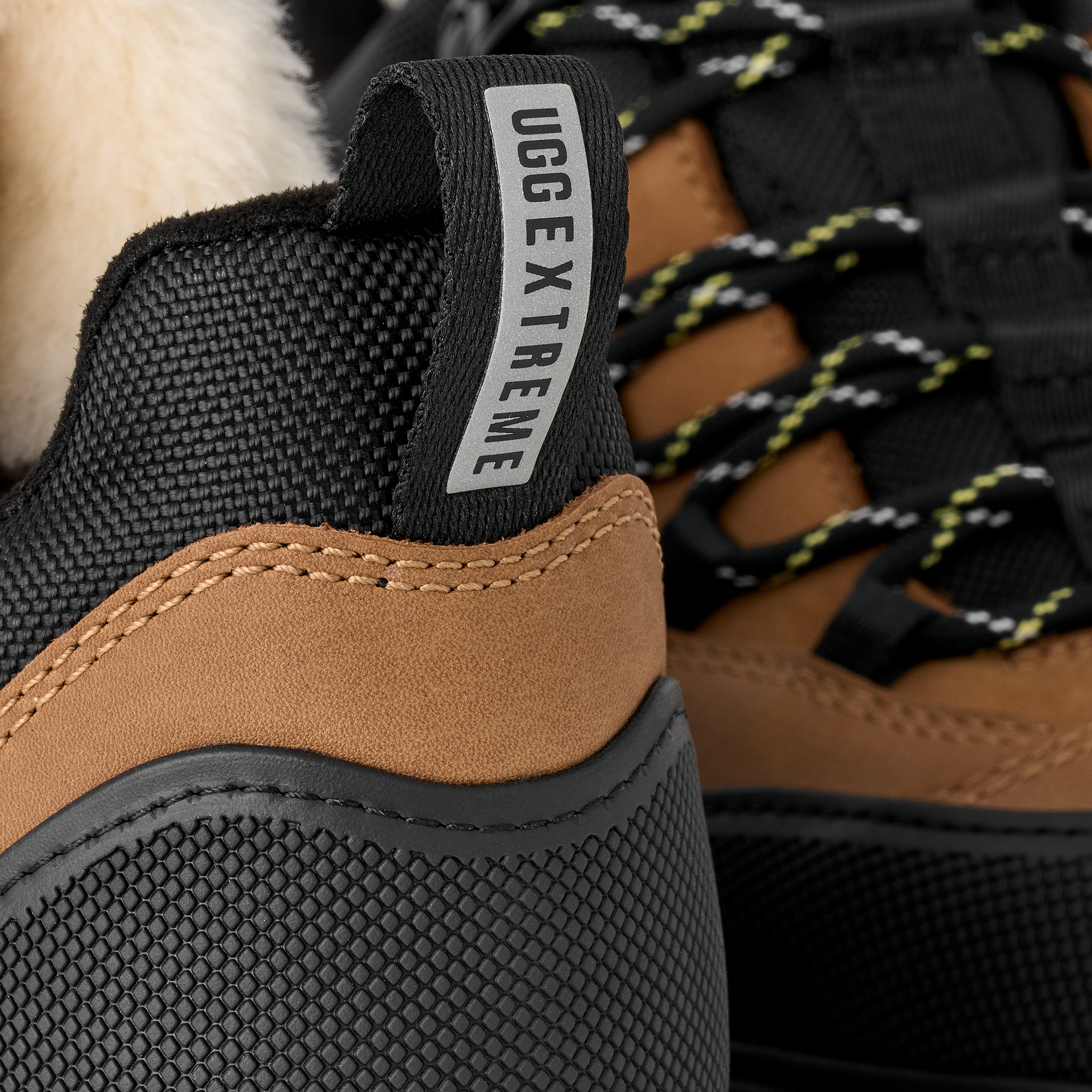 UGG MetroTrek Hiker Deportivas - Chestnut — photo 3