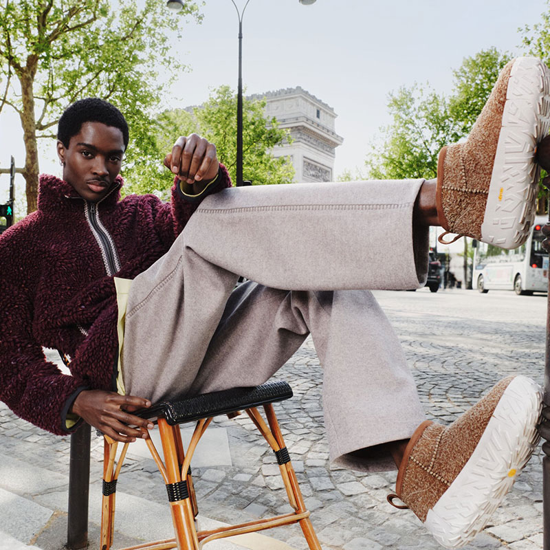 ハル　UGG UGG原宿 のスタッフが着用しているのは、オールジェンダーサイズ展開の