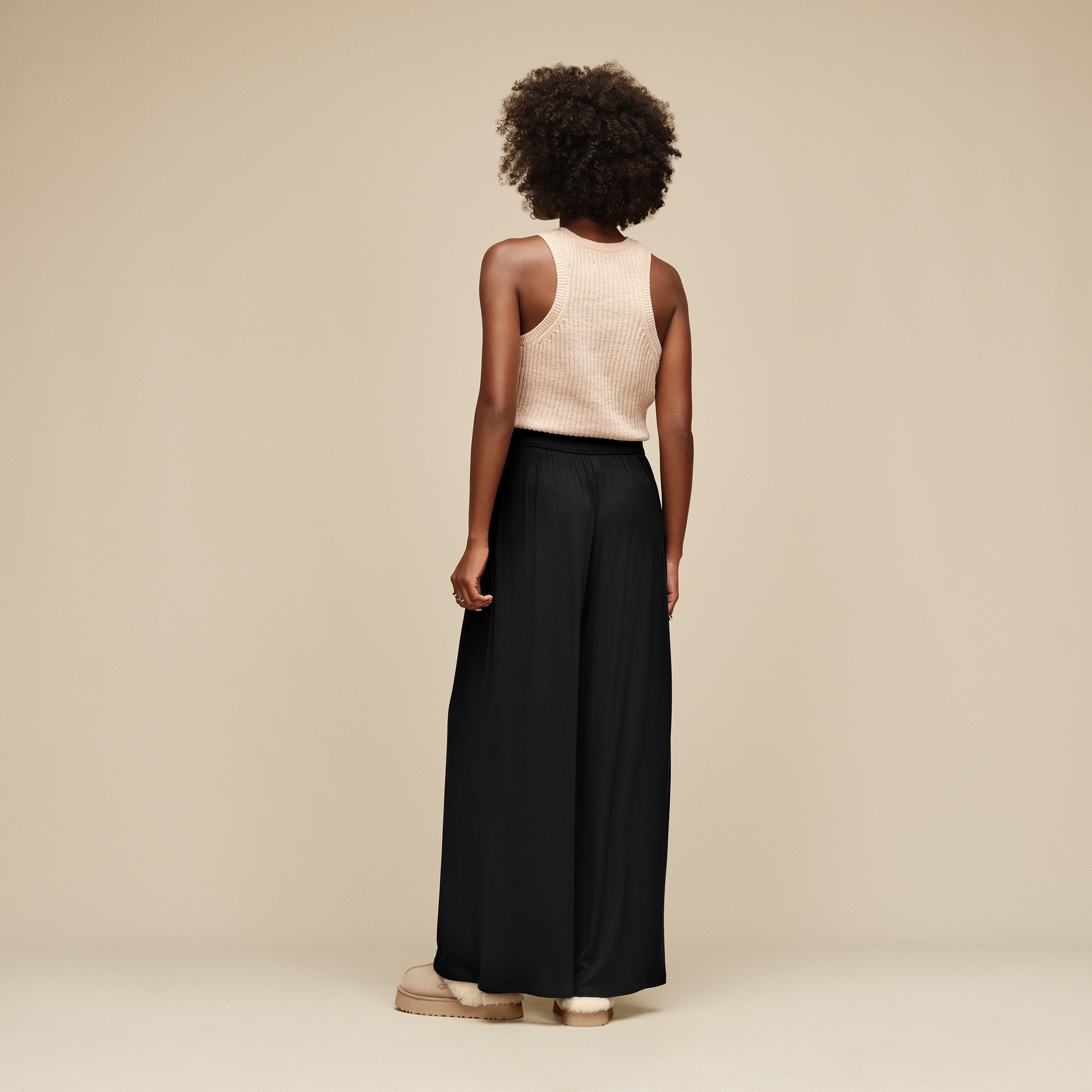 UGG Pantalones de canalé y pernera ancha Imogen - Black — photo 4