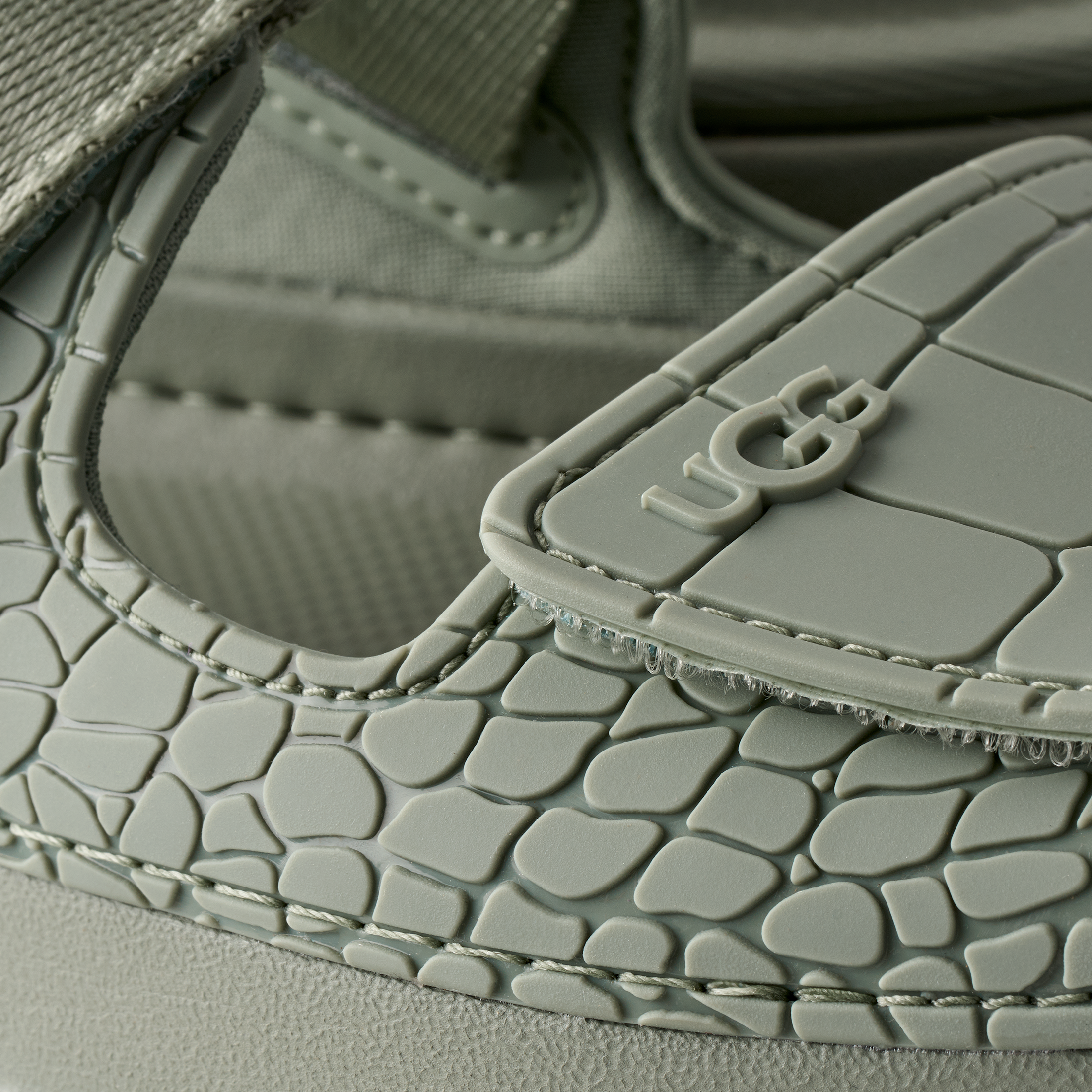 UGG Sandalias GoldenGlow Embossed - Artichoke — foto 3