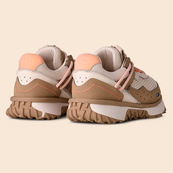 限定1♡レトロガーリー♡アウトフィット UGG® 公式【 レトロファイ ロー スプリング|RetroFi Low Spring