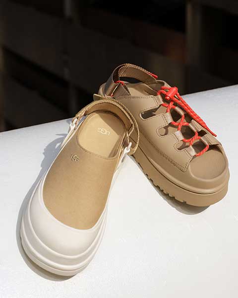 【新品/レア】UGG バイオレット シェアリングスリッパ♡2WAY 37サイズ ルームシューズ・スリッパ｜UGG®（アグ）公式サイト