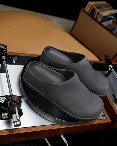 UGG® 公式【 ゾラ レザー バレエ フラット|Zora Leather Ballet Flat